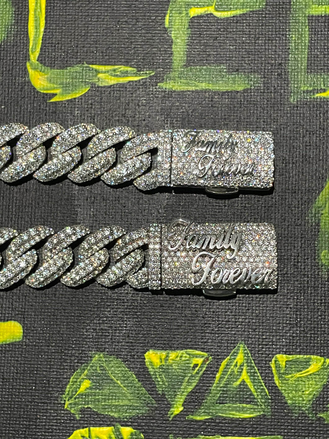 no·to·ri·ous /nəˈtôrēəs/ 16mm Bracelet